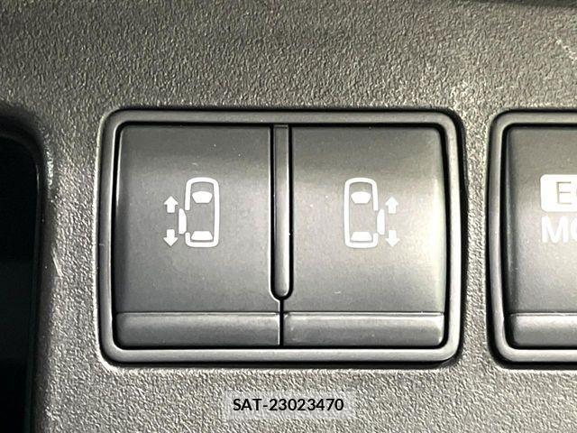 Nissan SERENA 2011-03 7224768-5
