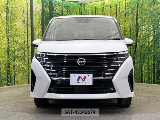 Nissan SERENA 2023-05 7218041-14