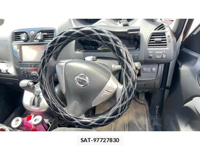 Nissan SERENA 2011-07 7224771-12
