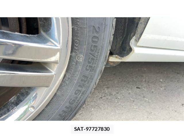 Nissan SERENA 2011-07 7224771-27