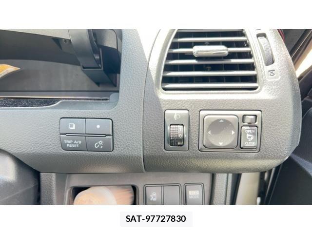 Nissan SERENA 2011-07 7224771-7