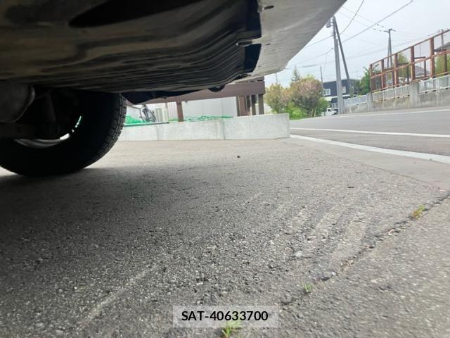 Nissan SERENA 2013-09 7224777-14
