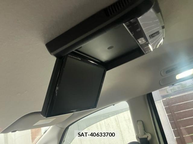 Nissan SERENA 2013-09 7224777-17