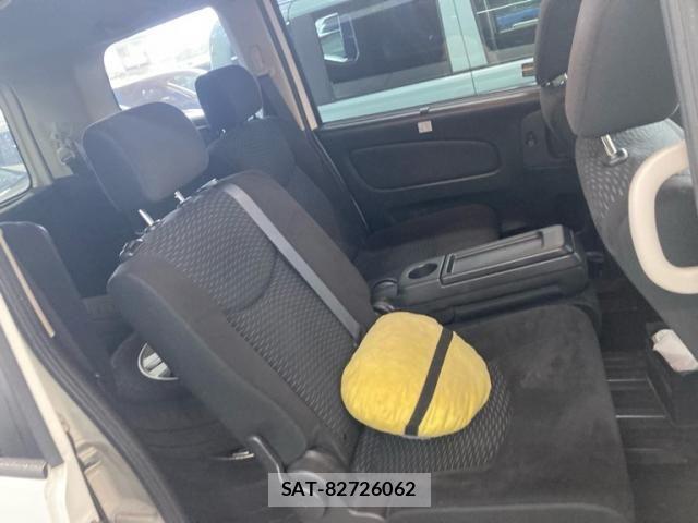 Nissan SERENA 2016-03 7224790-10