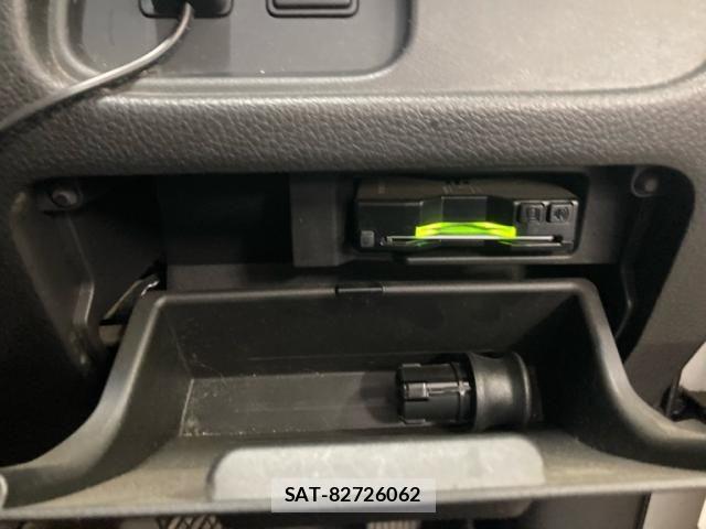 Nissan SERENA 2016-03 7224790-20
