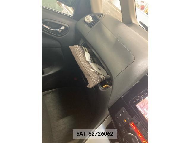 Nissan SERENA 2016-03 7224790-27