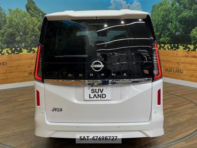 Nissan SERENA 2023-08 7252244-17