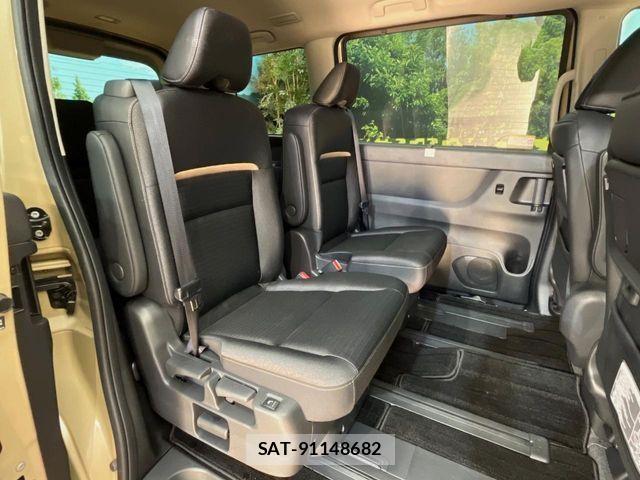 Nissan SERENA 2024-11 7250597-9
