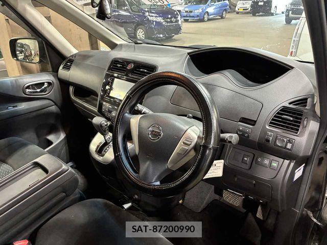 Nissan SERENA 2016-02 7250712-1