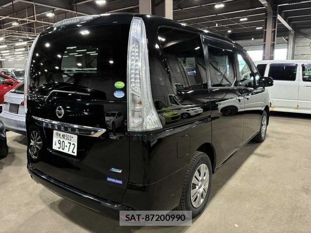 Nissan SERENA 2016-02 7250712-2