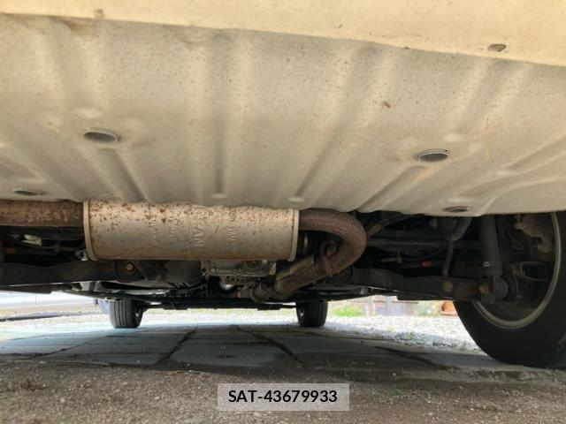 Nissan SERENA 2015-12 7272903-12