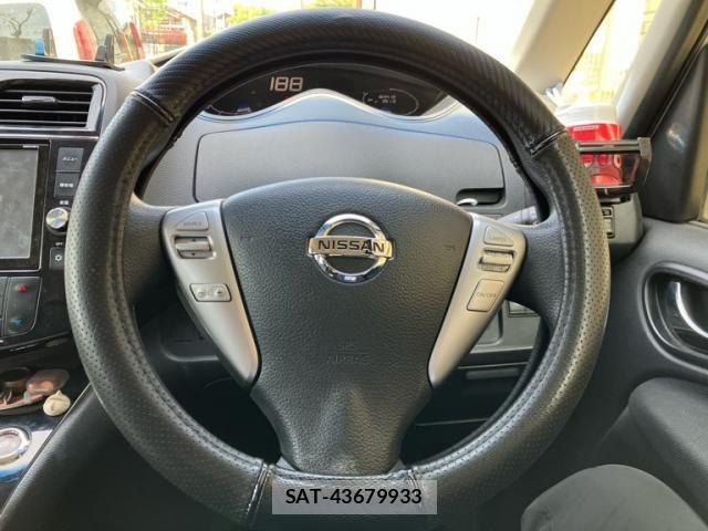 Nissan SERENA 2015-12 7272903-17