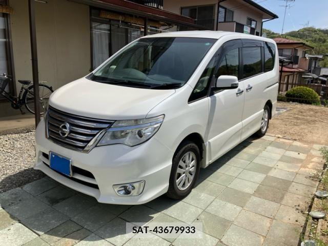 Nissan SERENA 2015-12 7272903-1