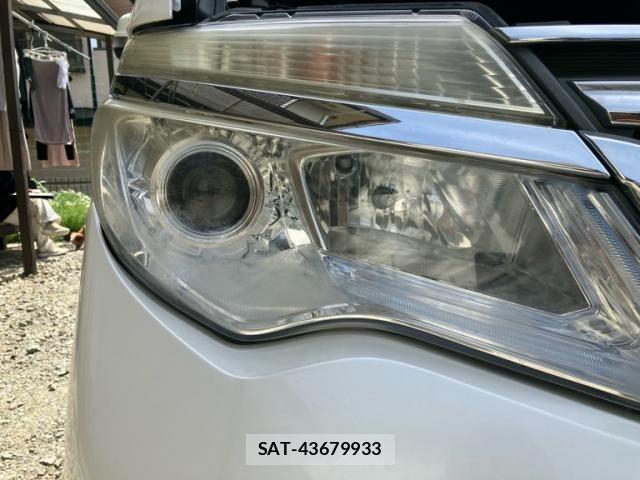 Nissan SERENA 2015-12 7272903-4