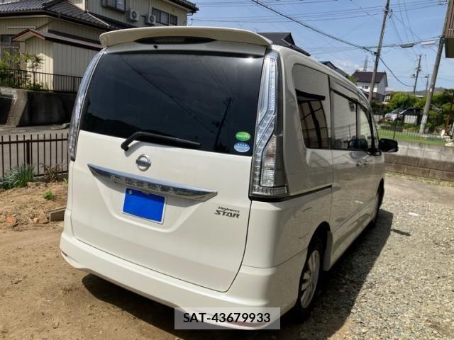 Nissan SERENA 2015-12 7272903-8