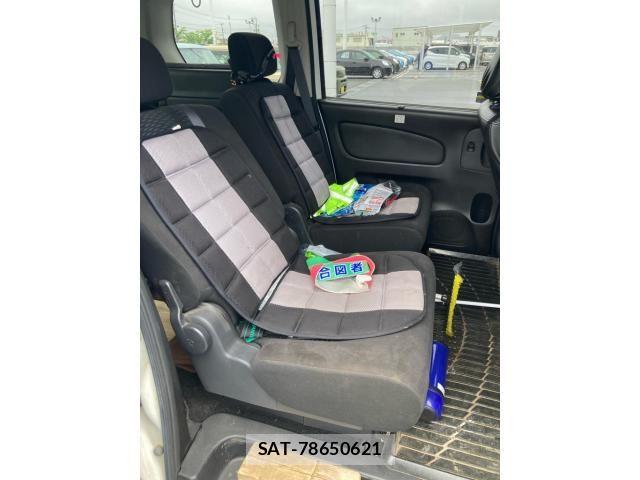 Nissan SERENA 2016-03 7329980-18