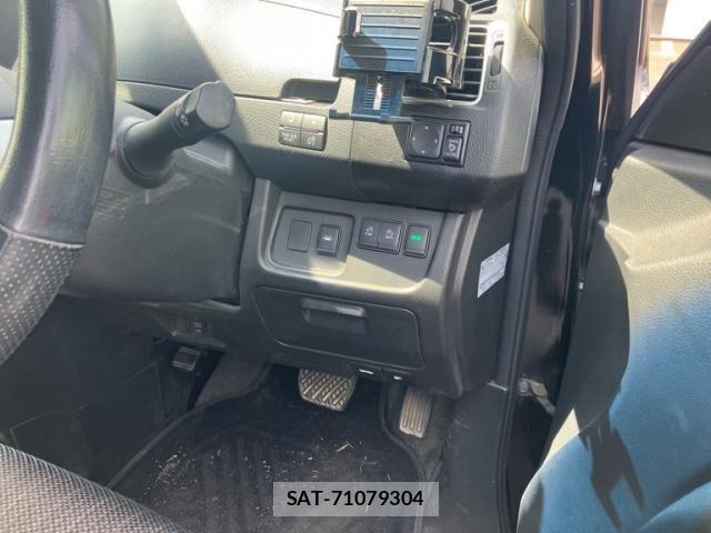 Nissan SERENA 2015-06 7329979-16