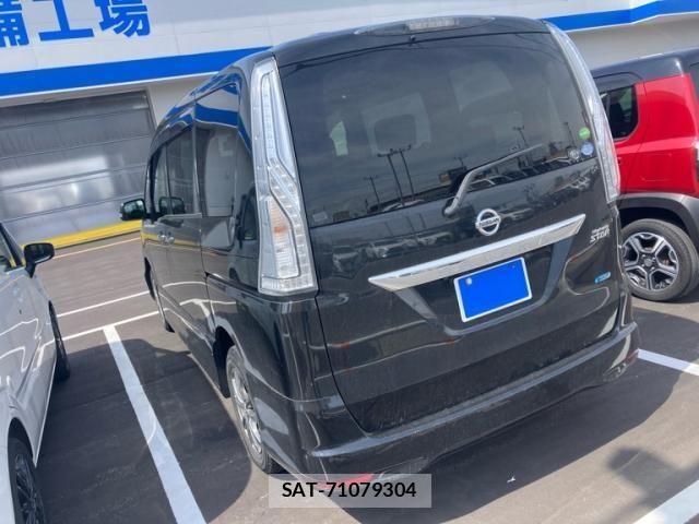 Nissan SERENA 2015-06 7329979-4