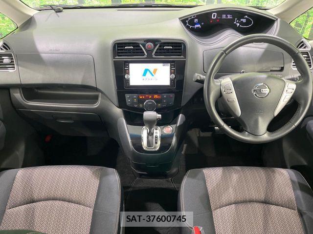 Nissan SERENA 2015-12 7359766-1