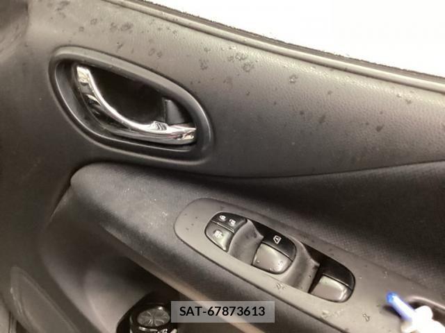 Nissan SERENA 2013-09 7359769-10