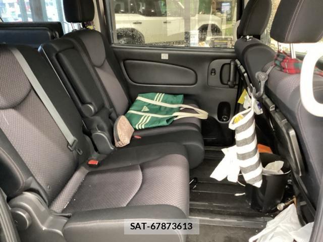 Nissan SERENA 2013-09 7359769-5