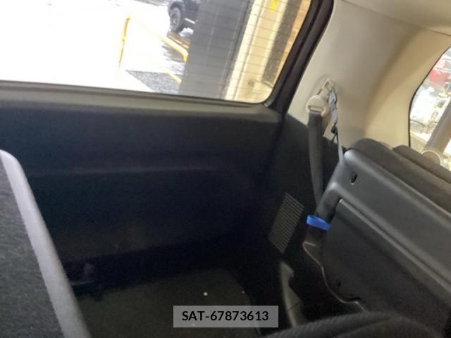 Nissan SERENA 2013-09 7359769-6