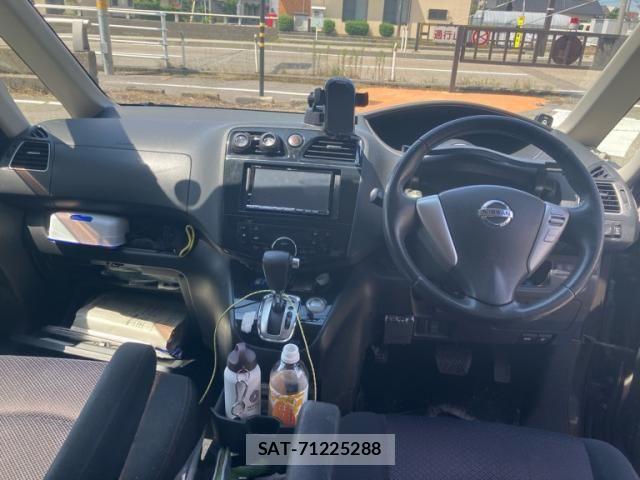 Nissan SERENA 2011-09 7359768-15