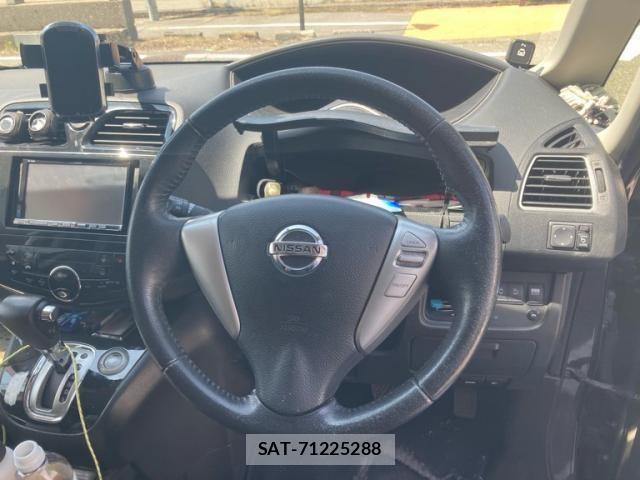 Nissan SERENA 2011-09 7359768-16