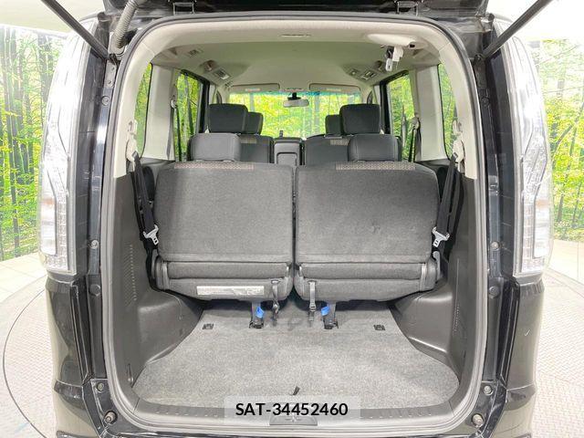 Nissan SERENA 2015-05 7394006-11
