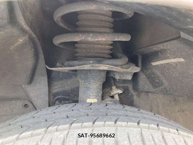 Nissan SERENA 2007-05 7394017-9