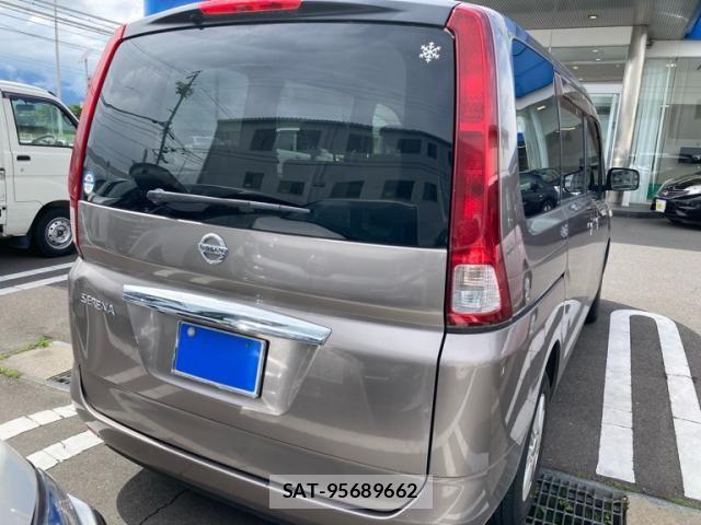 Nissan SERENA 2007-05 7394017-4