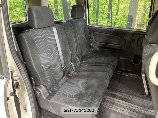 Nissan SERENA 2013-06 7394007-11