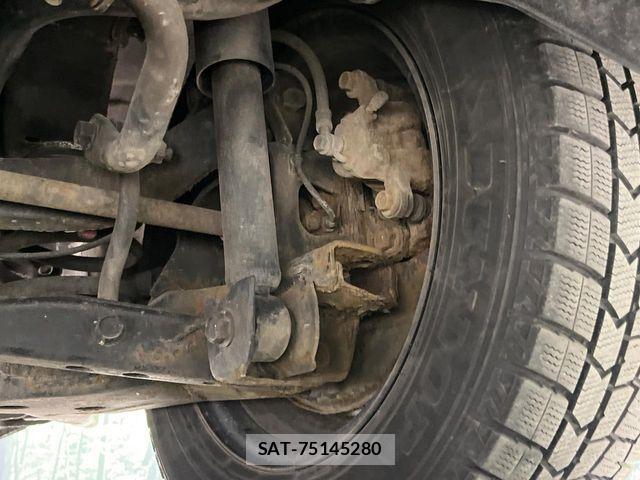 Nissan SERENA 2013-06 7394007-19