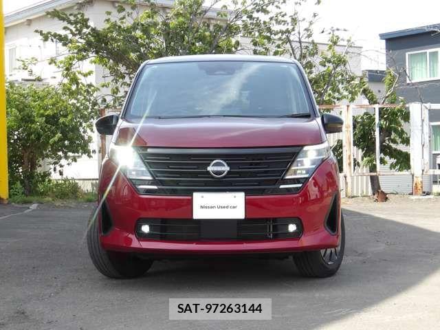 Nissan SERENA 2023-09 7457604-3