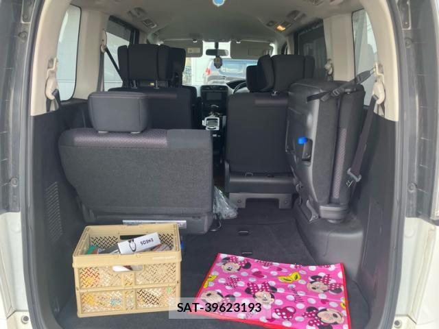 Nissan SERENA 2012-05 7457605-19