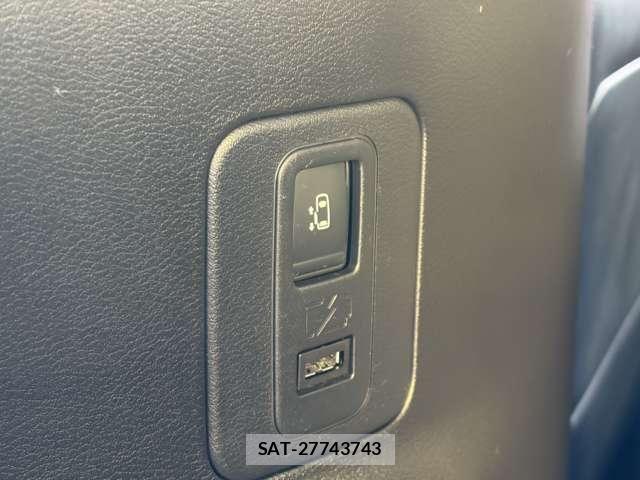 Nissan SERENA 2021-11 7502753-23