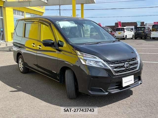 Nissan SERENA 2021-11 7502753-25