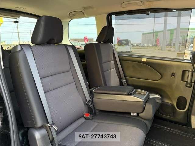 Nissan SERENA 2021-11 7502753-4