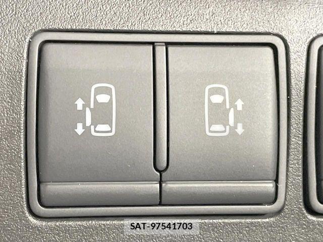 Nissan SERENA 2011-11 7619869-5