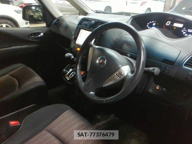 Nissan SERENA 2014-10 7728402-1