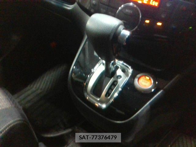 Nissan SERENA 2014-10 7728402-5