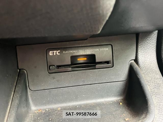 Nissan SERENA 2005-07 7879351-20