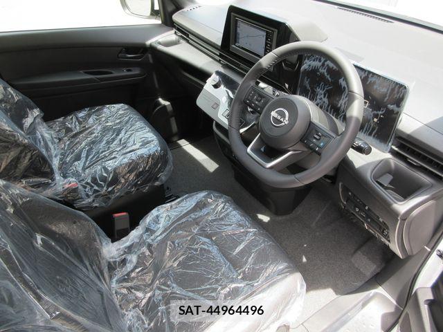 Nissan SERENA 2026-06 7963688-18