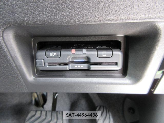 Nissan SERENA 2026-06 7963688-22
