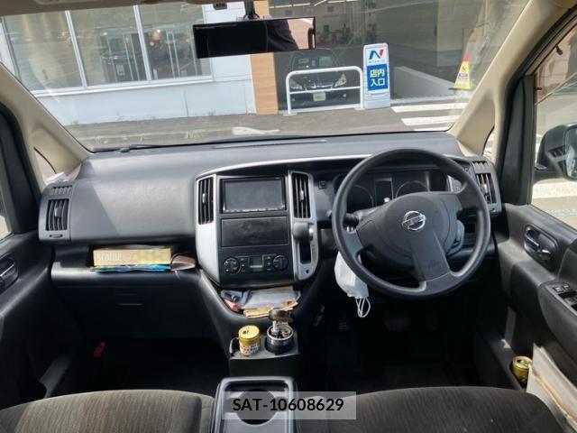 Nissan SERENA 2010-01 7963691-12