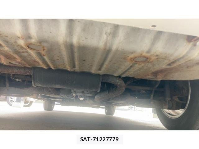 Nissan SERENA 2013-07 7980961-12