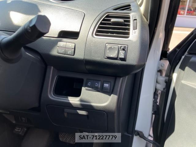 Nissan SERENA 2013-07 7980961-17