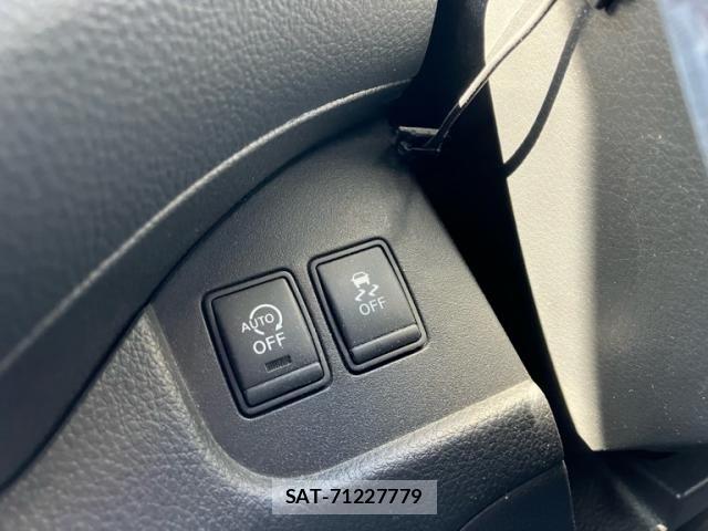 Nissan SERENA 2013-07 7980961-19