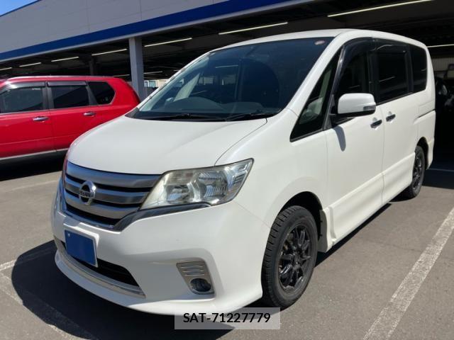Nissan SERENA 2013-07 7980961-3