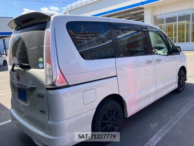 Nissan SERENA 2013-07 7980961-5